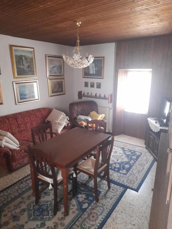 Nonna Anita Bed & Breakfast Castelveccana Exterior photo